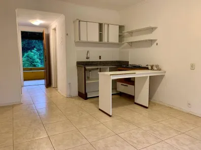 Apartamento com 1 Quarto para alugar, 60m² no Nogueira, Petrópolis