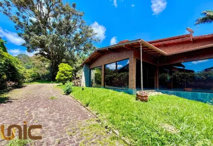 Casa com 4 Quartos à venda, 387m² no Vargem Grande, Teresópolis