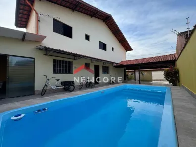 Sobrado com 4 Quartos à venda, 176m² no Estância Balneária Belmira Novaes, Peruíbe
