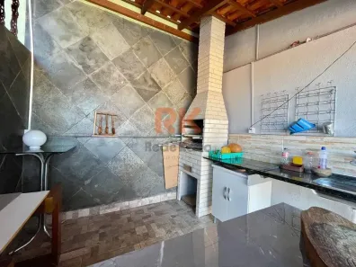 Casa com 3 Quartos para alugar, 285m² no Nacional, Contagem