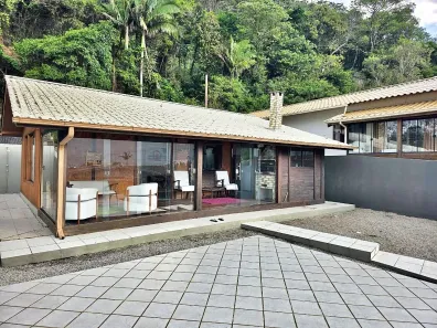 Casa com 3 Quartos à venda, 100m² no Praia de Fora, Palhoça