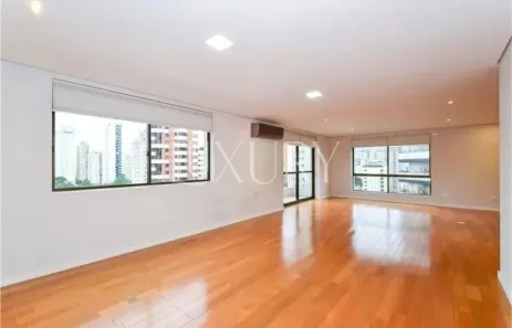 Apartamento com 3 Quartos à venda, 180m² no Vila Uberabinha, São Paulo