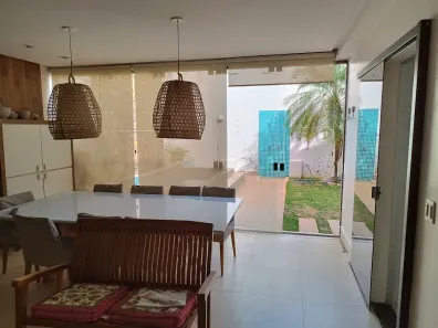 Sobrado com 3 Quartos para alugar, 189m² no Parque Amazônia, Goiânia