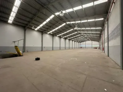 Galpão/Depósito/Armazém para alugar, 1800m² no Civit II, Serra
