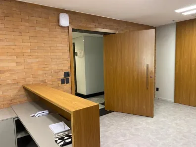 Sala Comercial para venda ou aluguel, 203m² no Jardim das Acácias, São Paulo