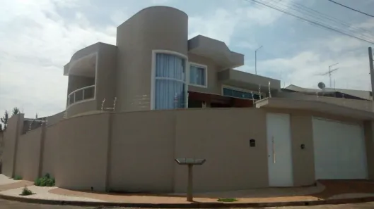 Sobrado com 3 Quartos à venda, 202m² no Jardim Monte das Oliveiras, Nova Odessa