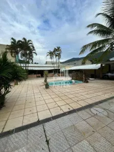 Casa com 3 Quartos à venda, 226m² no Engenho do Mato, Niterói
