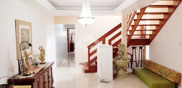 Casa com 4 Quartos à venda, 230m² no Santana, Porto Alegre