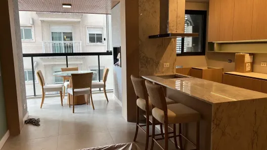 Apartamento com 2 Quartos à venda, 75m² no Cabral, Curitiba
