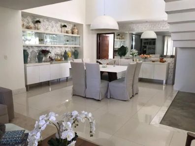 Casa de Condomínio com 4 Quartos à venda, 450m² no Lagoa Nova, Natal