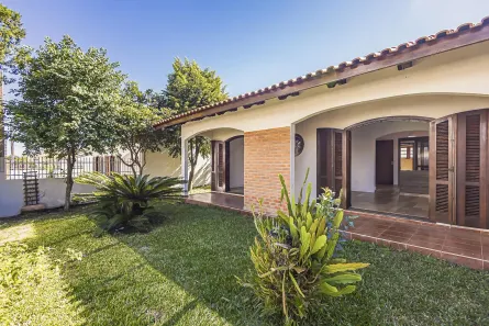Casa com 2 Quartos à venda, 172m² no Cidade Industrial, Curitiba