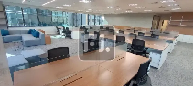 Sala Comercial para alugar, 456m² no Vila São Francisco (Zona Sul), São Paulo