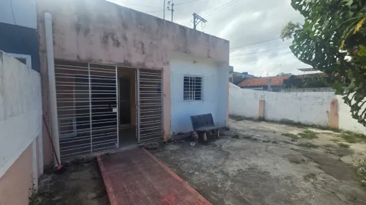 Casa com 3 Quartos para alugar, 300m² no Afogados, Recife