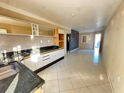 Casa com 3 Quartos para alugar, 240m² no Barra do Aririú, Palhoça