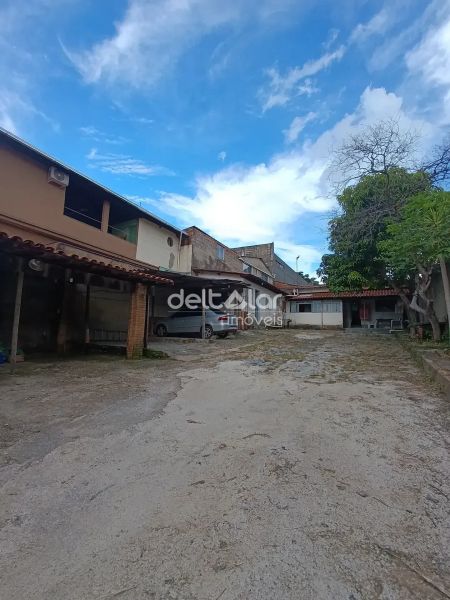 Casa com 2 quartos — Planalto, Belo Horizonte