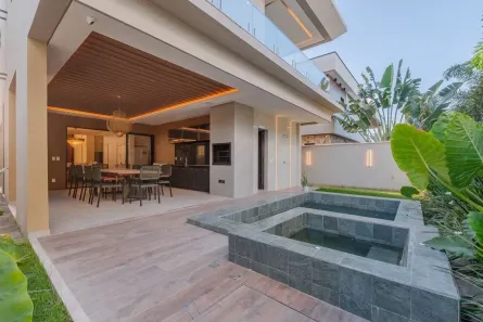 Casa com 4 Quartos à venda, 300m² no Cidade Alpha, Eusébio