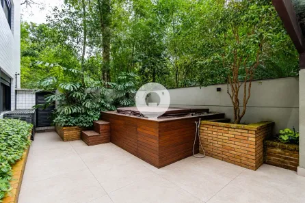 Apartamento com 4 Quartos à venda, 206m² no São Lourenço, Curitiba