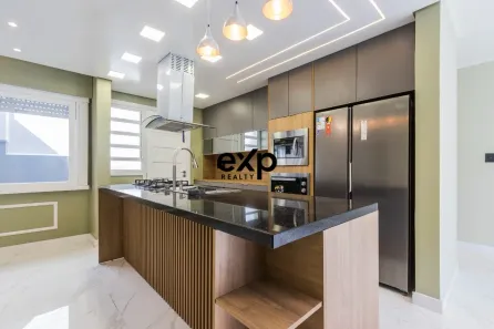 Casa com 3 Quartos à venda, 224m² no Jardim Lindóia, Porto Alegre