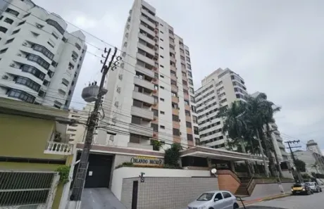 Apartamento com 4 Quartos para alugar, 325m² no Centro, Florianópolis