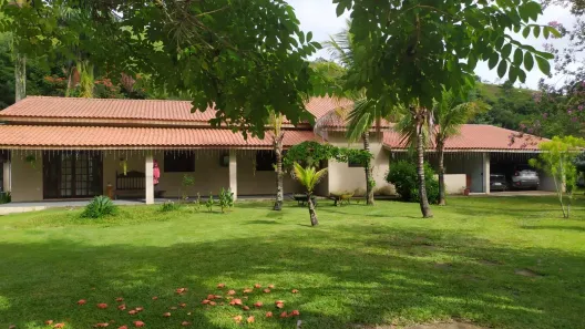 Fazenda/Sítio com 3 Quartos à venda, 600m² no Itapecirica, Taubaté