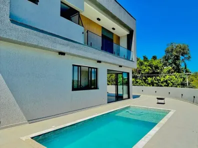 Casa com 3 Quartos à venda, 350m² no Golf Gardens, Carapicuíba