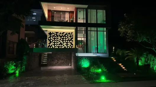 Casa de Condomínio com 4 Quartos para alugar, 320m² no Alphaville (Abrantes), Camaçari