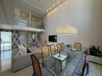 Sobrado com 4 Quartos à venda, 257m² no Santa Genoveva, Goiânia