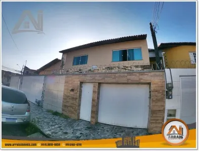 Casa com 4 Quartos à venda, 250m² no Montese, Fortaleza