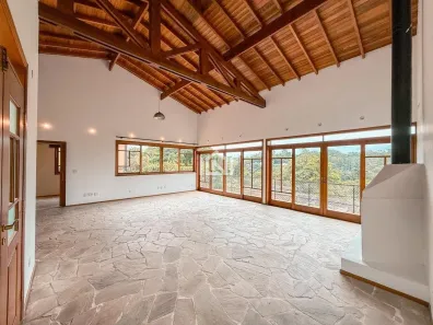 Casa com 4 Quartos para alugar, 300m² no Vila Santo Antônio, Cotia