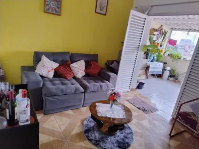 Sobrado com 3 Quartos para alugar, 125m² no Jardim Salete, Taboão da Serra