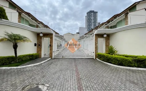 Casa de Condomínio com 3 Quartos à venda, 180m² no Vila Laís, São Paulo