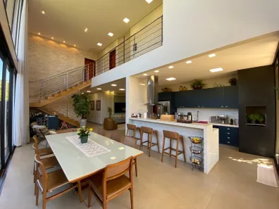 Casa de Condomínio com 4 Quartos à venda, 266m² no Shopping Park, Uberlândia