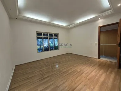 Casa com 3 Quartos para alugar, 192m² no Vila Romana, São Paulo