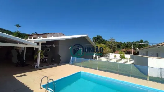Casa com 3 Quartos à venda, 700m² no Várzea das Moças, Niterói