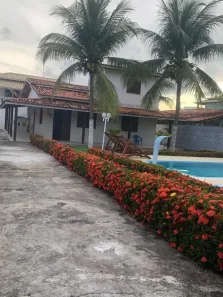 Casa de Condomínio com 4 Quartos para alugar, 166m² no Barra do Jacuípe (Monte Gordo), Camaçari