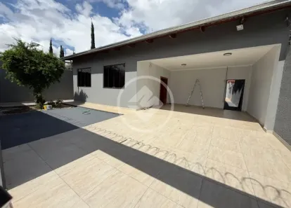 Casa com 3 Quartos à venda, 220m² no Jardim Atlântico, Goiânia