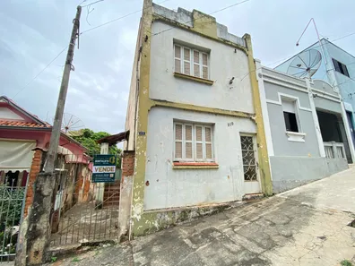 Sobrado com 5 Quartos à venda, 204m² no Centro, Piracicaba