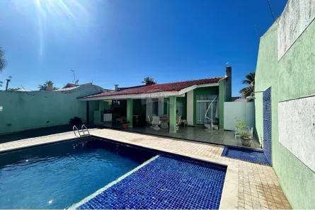 Casa com 3 Quartos à venda, 198m² no Balneário Praia do Pernambuco, Guarujá