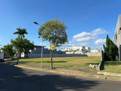 Lote/Terreno à venda, 1080m² no Jardim Residencial Saint Patrick, Sorocaba