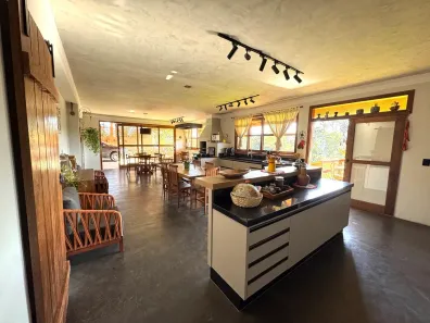 Fazenda/Sítio com 4 Quartos à venda, 250m² no Vale Verde, Valinhos