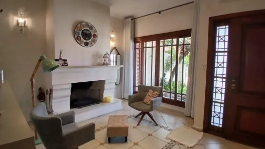 Sobrado com 4 Quartos à venda, 259m² no Dom Feliciano, Gravataí