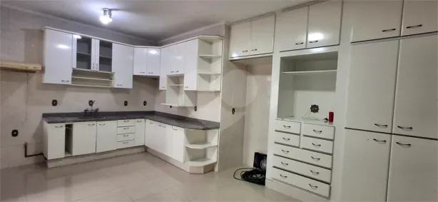 Imóvel Comercial com 9 Quartos para alugar, 600m² no Vila Leão, Sorocaba