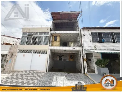 Casa com 3 Quartos à venda, 203m² no Montese, Fortaleza