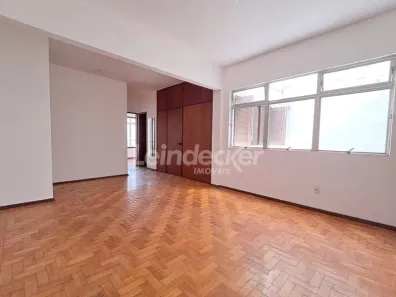 Apartamento com 3 Quartos para alugar, 90m² no Mont Serrat, Porto Alegre