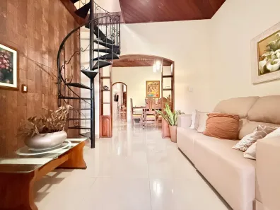 Casa com 6 Quartos à venda, 220m² no Cremação, Belém