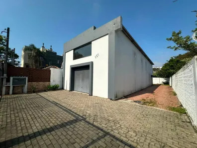 Prédio Comercial para alugar, 400m² no Glória, Porto Alegre