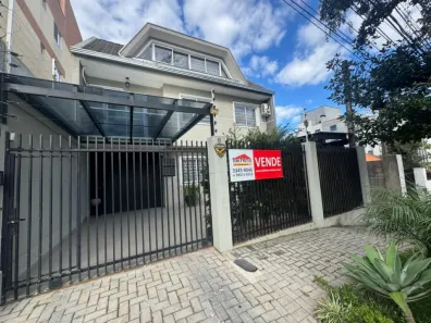Sobrado com 4 Quartos à venda, 152m² no Portão, Curitiba