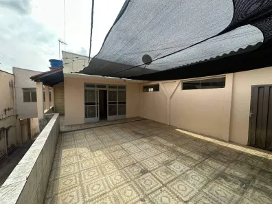 Casa com 3 Quartos à venda, 250m² no Glória, Contagem