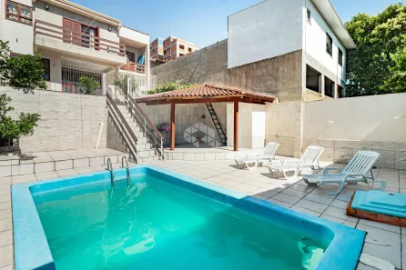 Casa com 4 Quartos à venda, 245m² no Jardim Itu, Porto Alegre