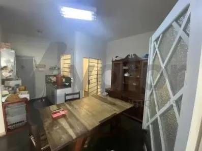 Casa com 3 Quartos à venda, 151m² no Cambuí, Campinas